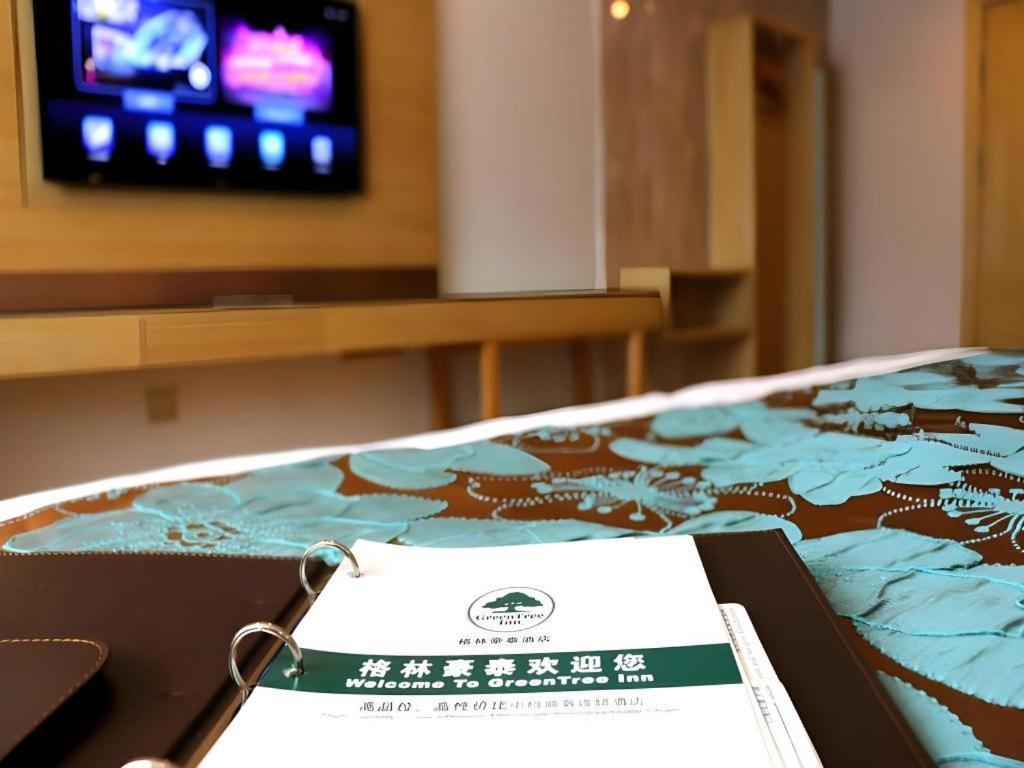 Greentree Inn Urumqi Airport Tianyi International City Exterior foto