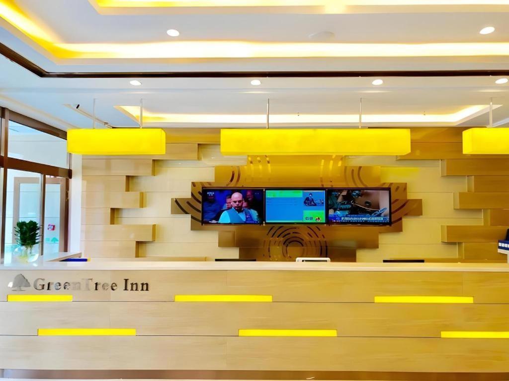 Greentree Inn Urumqi Airport Tianyi International City Exterior foto