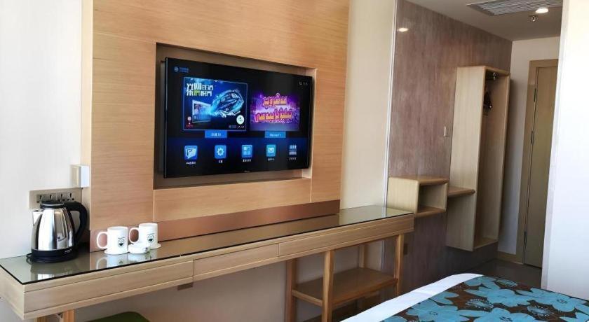 Greentree Inn Urumqi Airport Tianyi International City Exterior foto