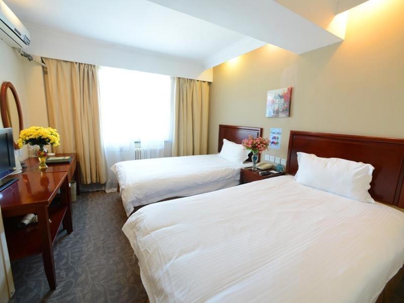 Greentree Inn Urumqi Airport Tianyi International City Exterior foto